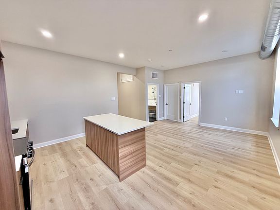 5th image of 1032 N 48th St #D-1d