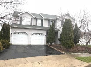 3 Denby Ct, Sayreville, NJ 08872