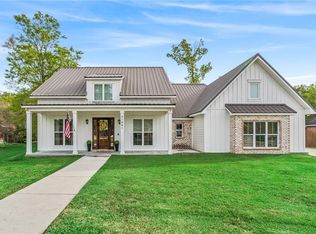 21041 April Ln, Livingston, LA 70754