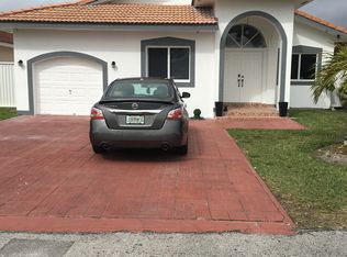 18234 NW 61st Ave, Hialeah, FL 33015