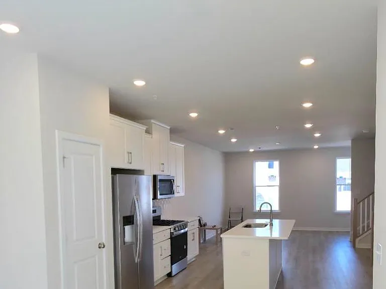 242 Talucci Dr — Photo 15