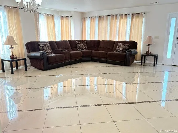 21561 E 48th Place, Denver, CO 80249