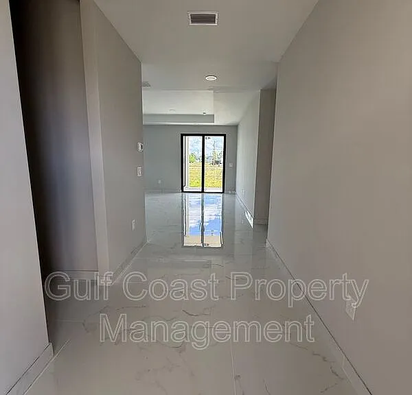 219 NW 23rd Ter — Photo 2
