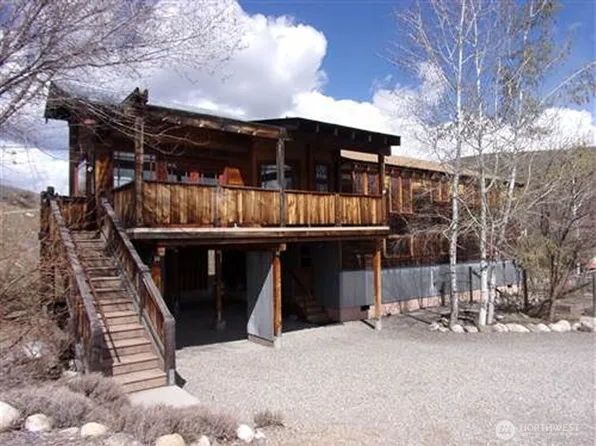 625 A/B Twisp Winthrop Eastside Road, Winthrop, WA 98862