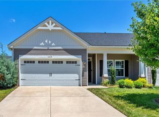 1678 Coopers Hawk Dr, Kernersville, NC 27284