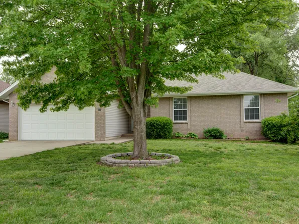 832 W Cypress Street, Springfield, MO 65807