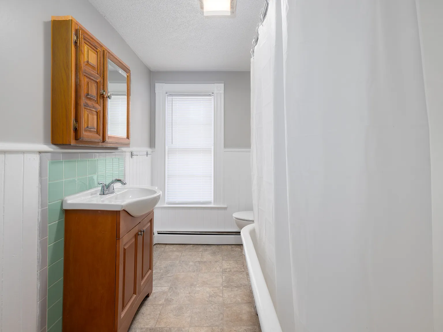 3 bed, 1500 sqft, $1,750 — Photo 2