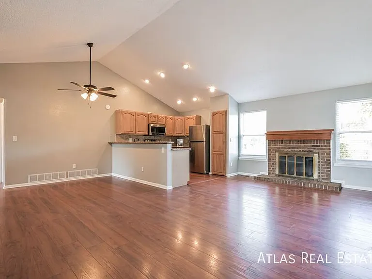 8484 Wheatgrass Cir — Photo 2