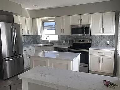 Newer Kitchen with Quartz counter tops