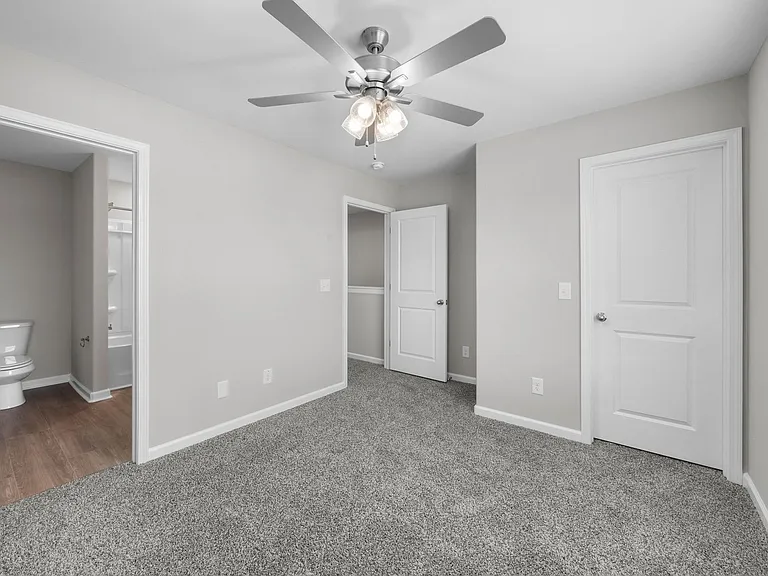 2209 Eldos Trace Cir — Photo 52