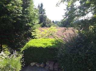 9008 17th Ave NE, Seattle, WA 98115