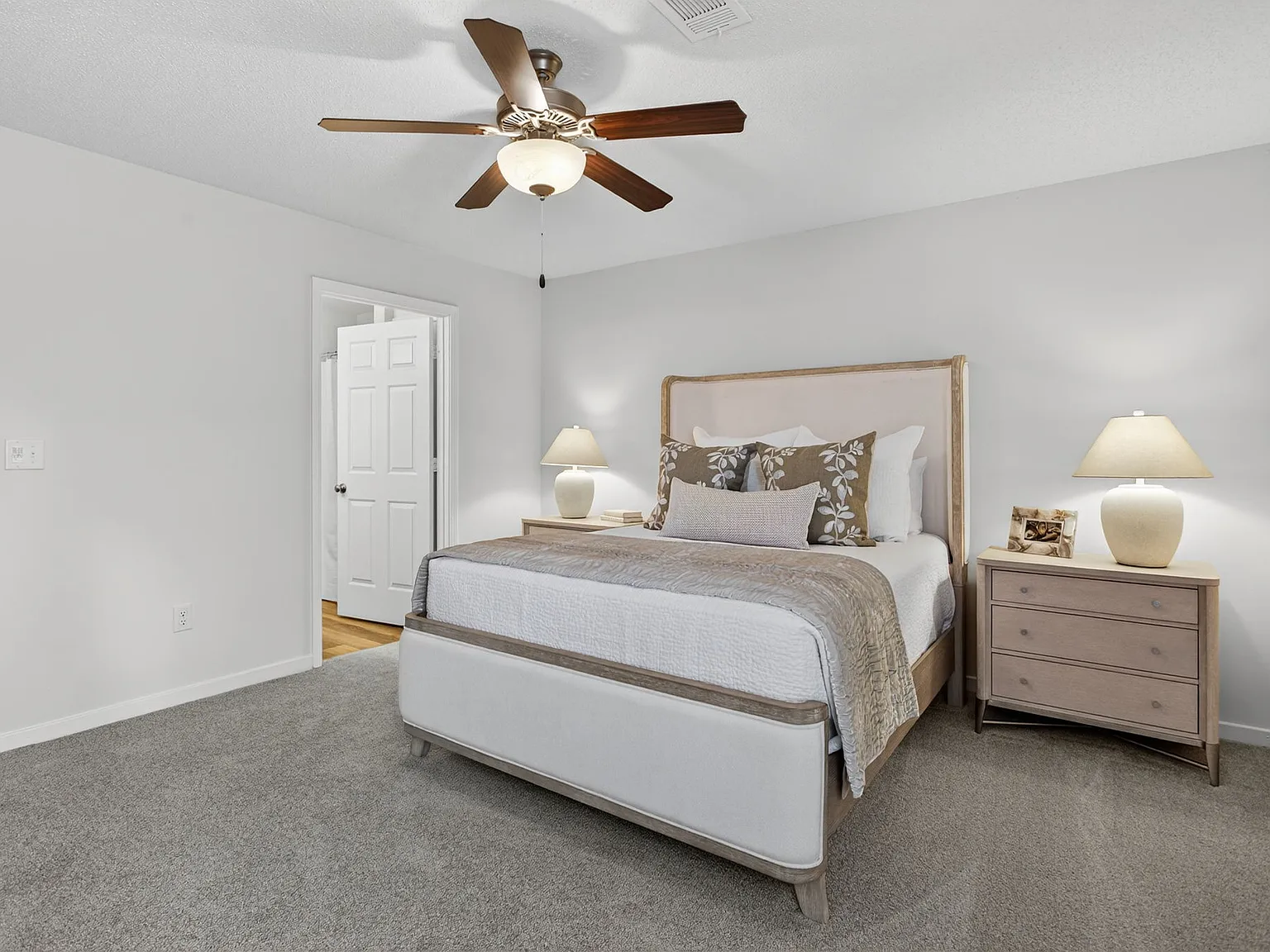 Reserve at Gulf Hills Apartment Homes — Photo 3