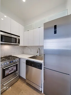 Rented by MNS | media 21