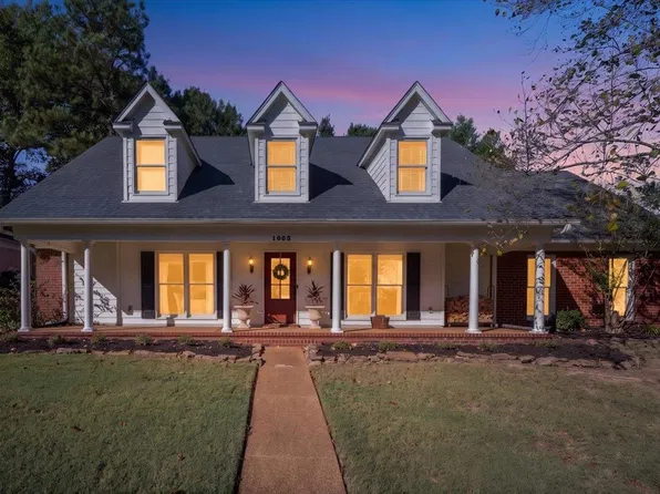 1005 Tara Woods Dr, Collierville, TN 38017