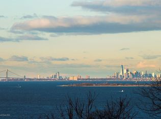 8 Belvidere Rd, Atlantic Highlands, NJ 07716