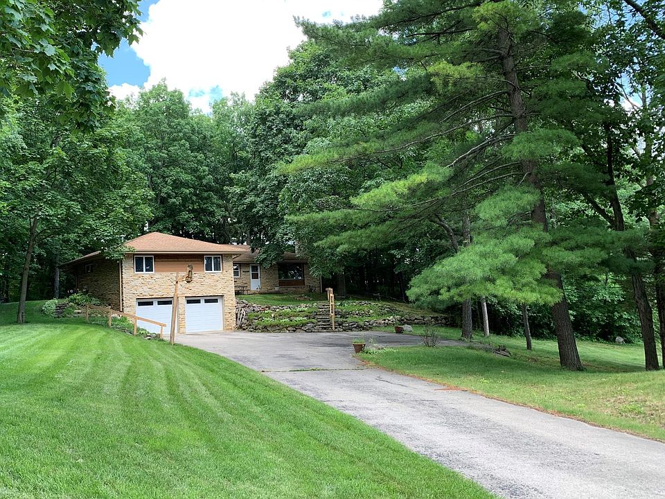 Secluded lot in quiet neighborhood