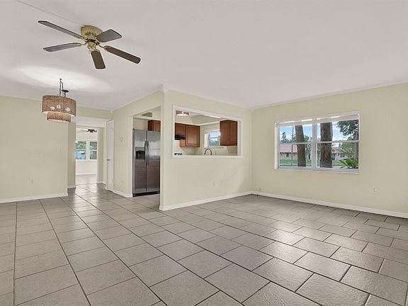 5th image of 6360 1st St N APT 103