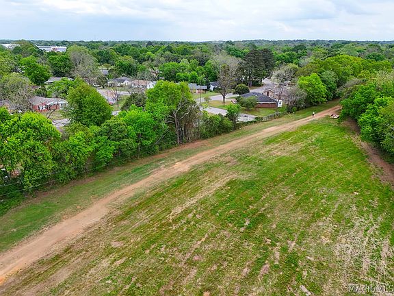 4th image of 2631 & 2635 Forbes Rd