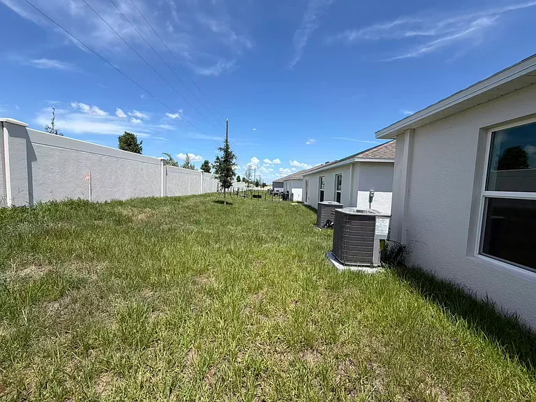 391 Artemis St — Photo 12