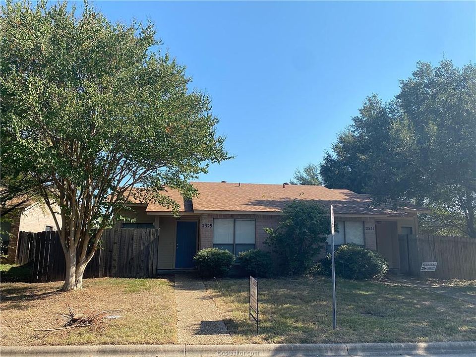 1st image of 2521 Cypress Dr