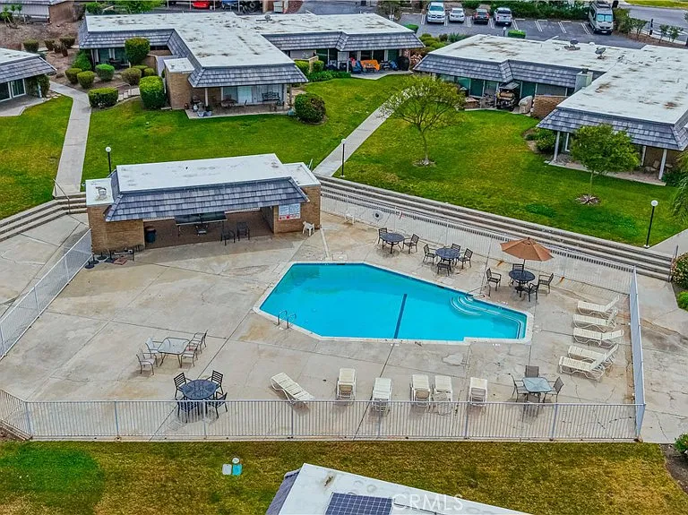 22392 Canyon Club Dr — Photo 35
