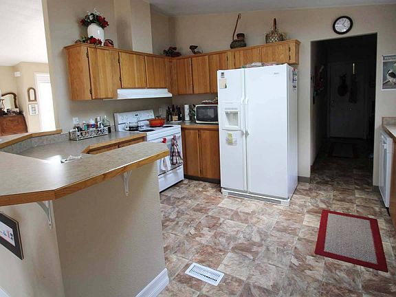 5th image of 5711 NE Windmill Dr