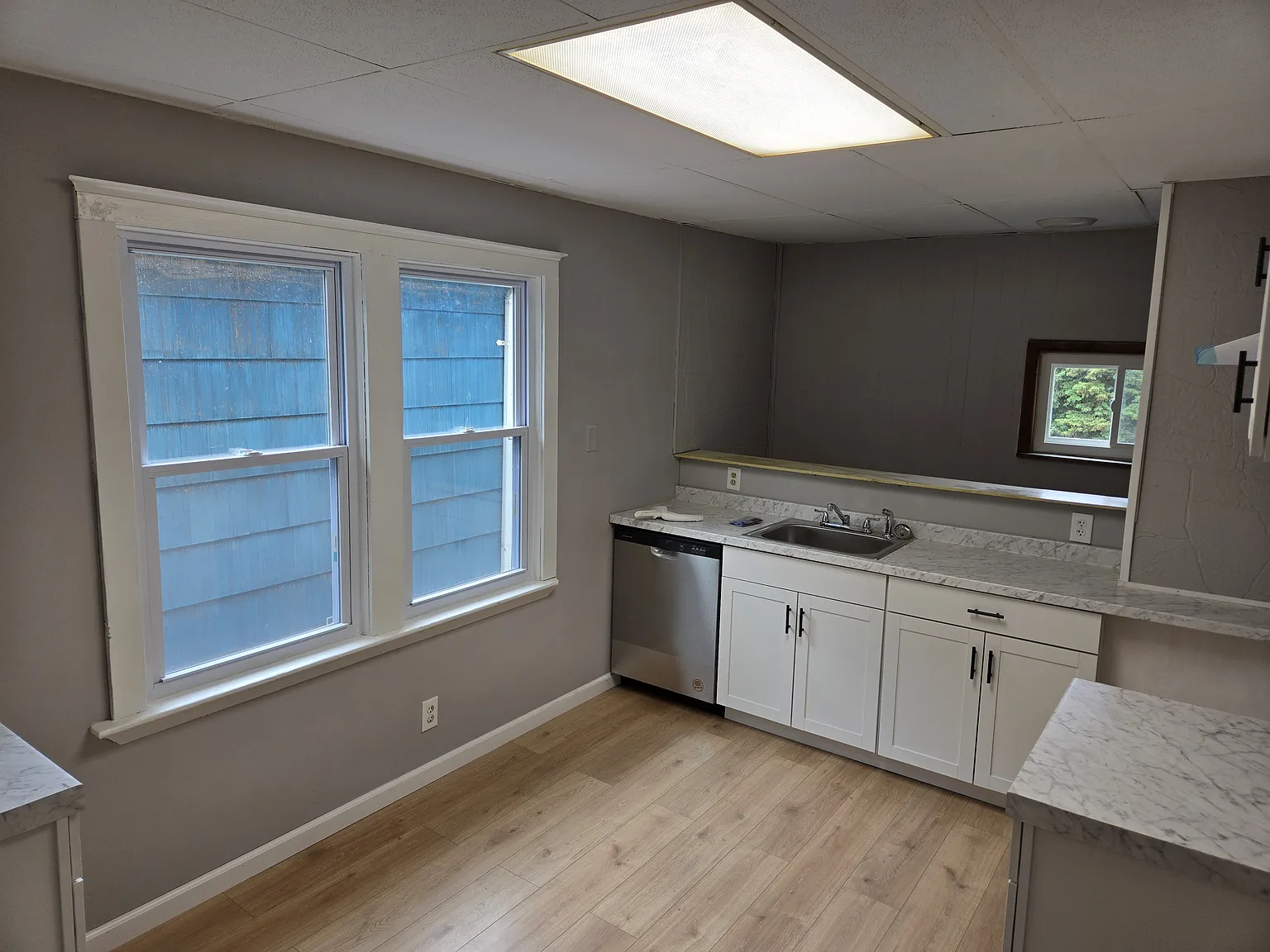 2 bed, 900 sqft, $1,200 — Photo 1