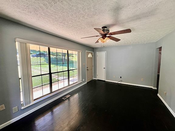 4th image of 8015 Andersonville Pike