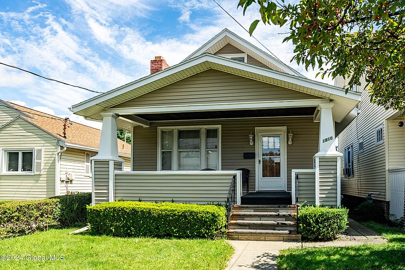 2nd image of 1810 9th Avenue