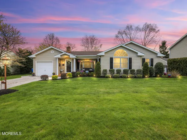 48 Victoria Place, Red Bank, NJ 07701