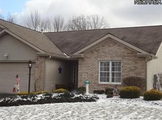 113 Claybrook Dr, East Palestine, OH 44413