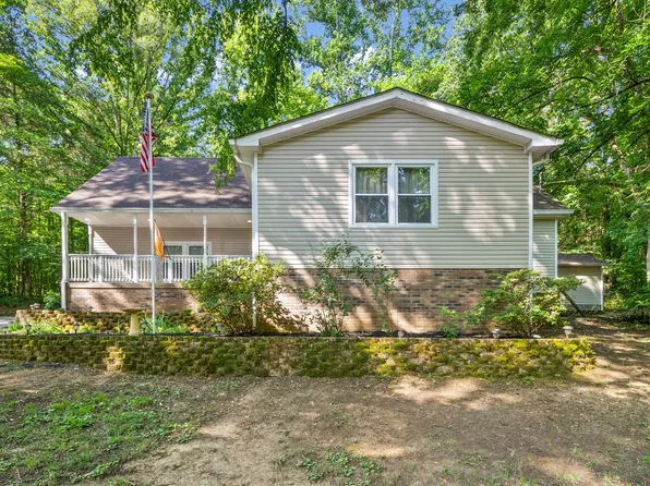 1890 Garwood Dr, Clarksville, TN 37040