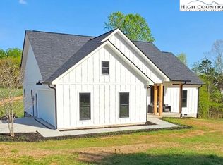 3991 Poplar Springs Rd, Elkin, NC 28621