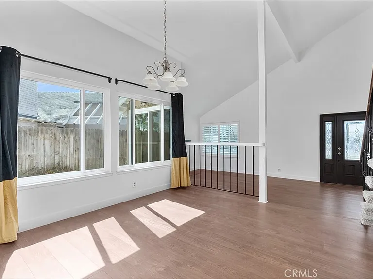 6595 Jaluit St — Photo 6