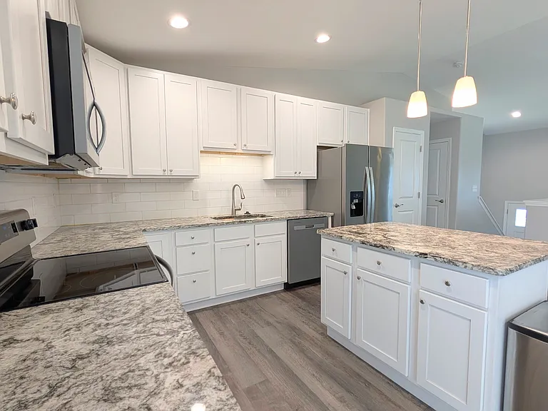 1117 Baseball Dr — Photo 24