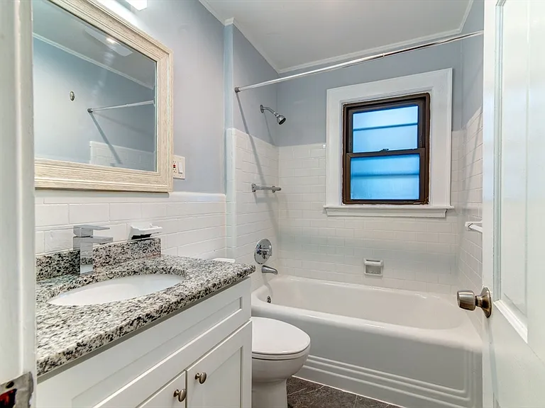 4 Weston Ave #2 — Photo 16