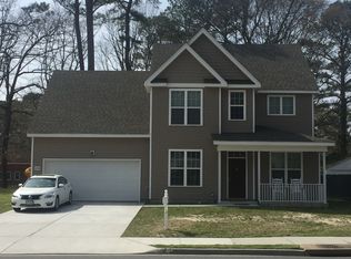 1208 Sparrow Rd, Chesapeake, VA 23325