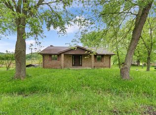 2205 Stonecreek Rd SW, New Philadelphia, OH 44663