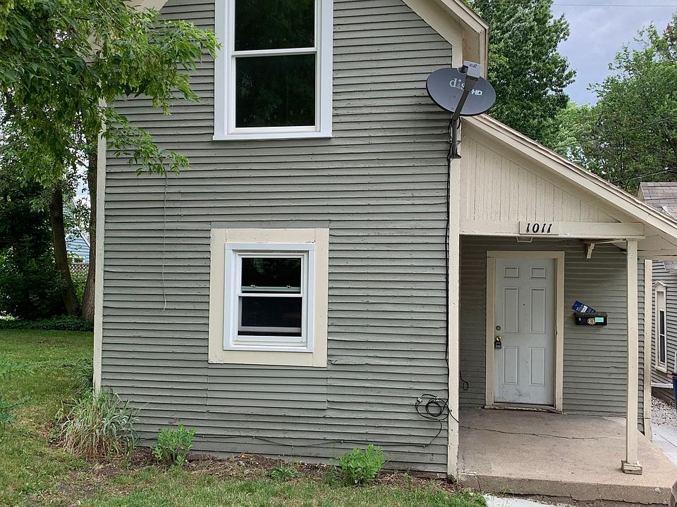 1st image of 1011 Hermitage St SE