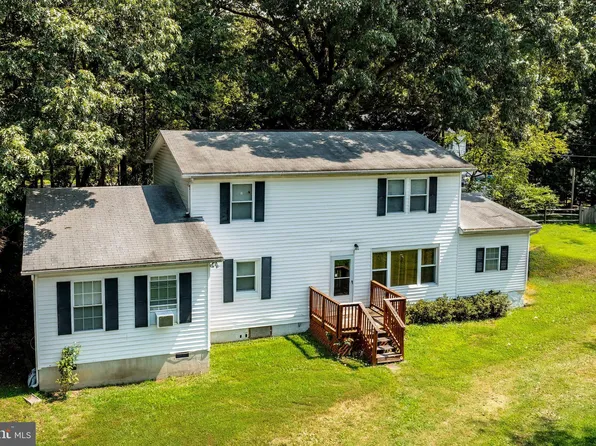 5943 Sneed Dr, Deale, MD 20751