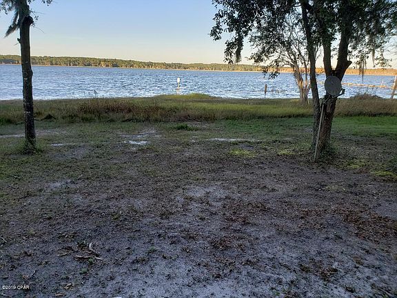 4th image of 3298 Lakeshore Dr