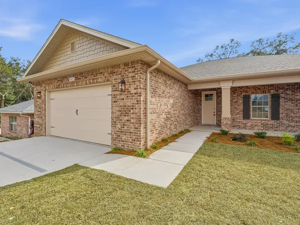 423 Marquette St, Valparaiso, FL 32580