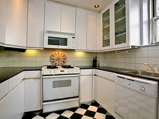 Sold by Corcoran | media 17