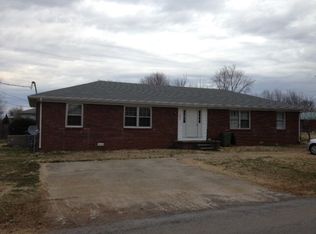 1903 Calvin Dr, Hopkinsville, KY