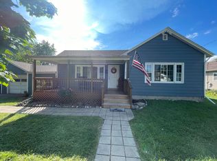 301 Hoffman St, Crown Point, IN 46307