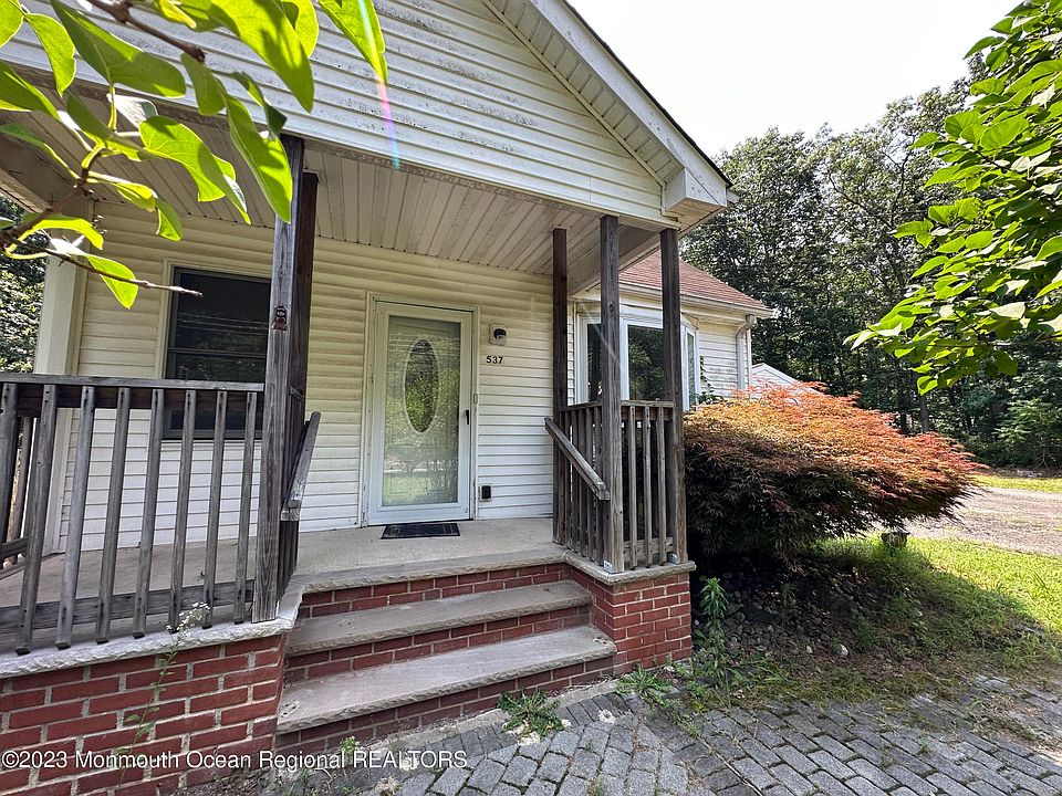1st image of 537 Bennetts Mills Rd