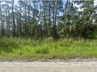 948 E Pine Ave, Eastpoint, FL 32328