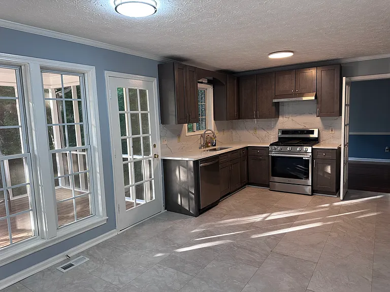 545 River Overlook Dr — Photo 9