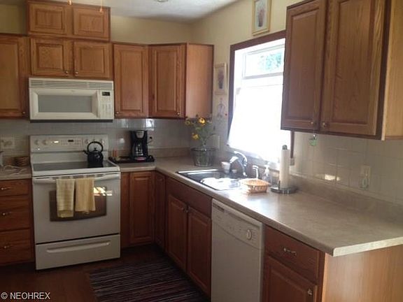 3rd image of 163 Greenway Dr