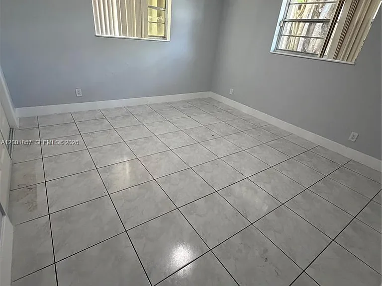 6316 Lincoln St #6316 — Photo 13